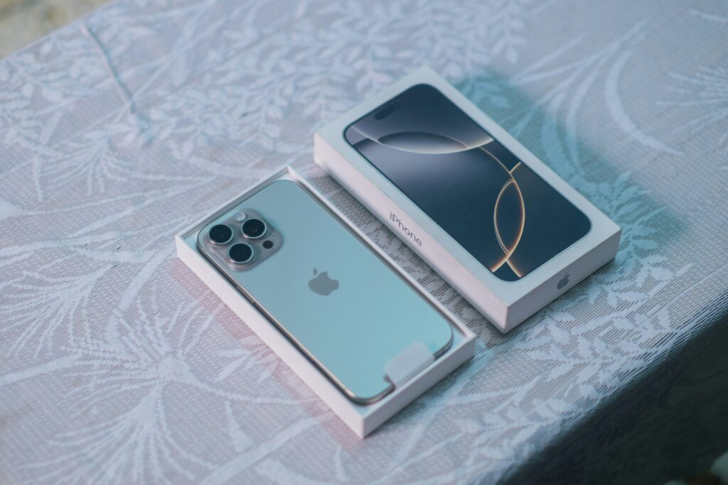 New AI iPhone 16e